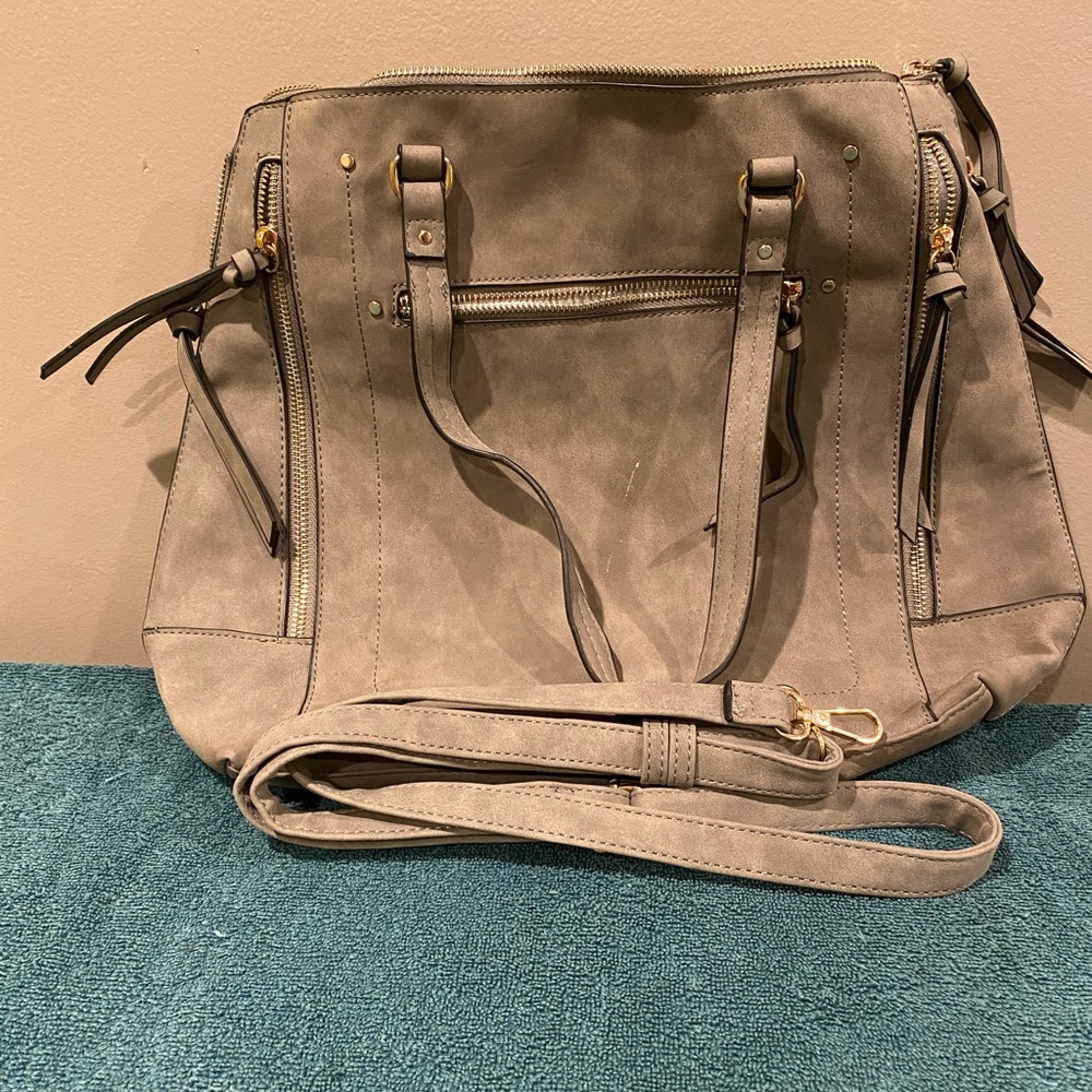 Handbag - Picture 3 of 10